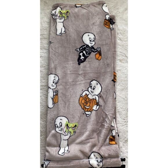 Casper The Friendly Ghost Plush Soft Blanket Throw 50x70” Halloween Costumes NEW - Picture 9 of 12